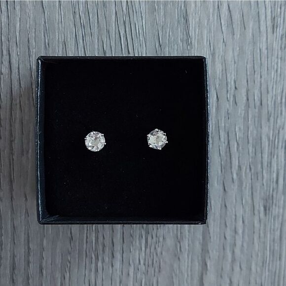 1.2 Carat Natural Topaz Sterling Silver Stud Earrings - Picture 2 of 9